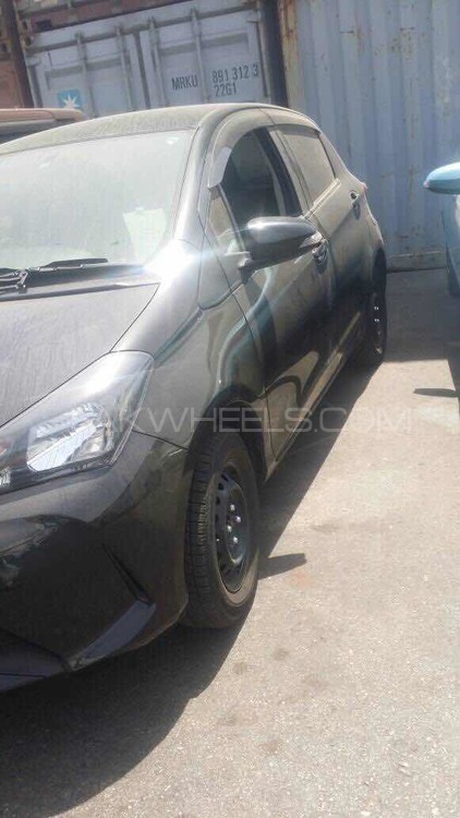 Toyota Vitz - 2014  Toyota Vitz - 2014  Image-3