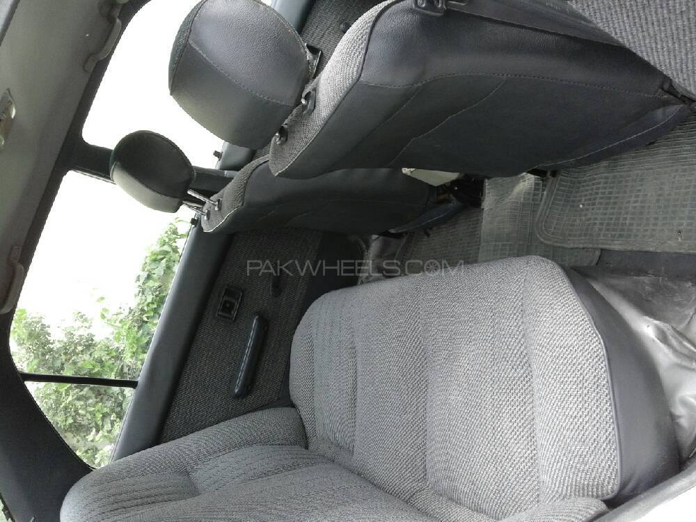 Toyota Corolla - 1988  Toyota Corolla - 1988  Image-4