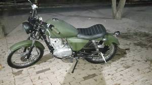 Suzuki GS 150 - 2014