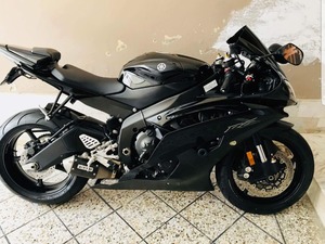 Yamaha YZF-R6 - 2011