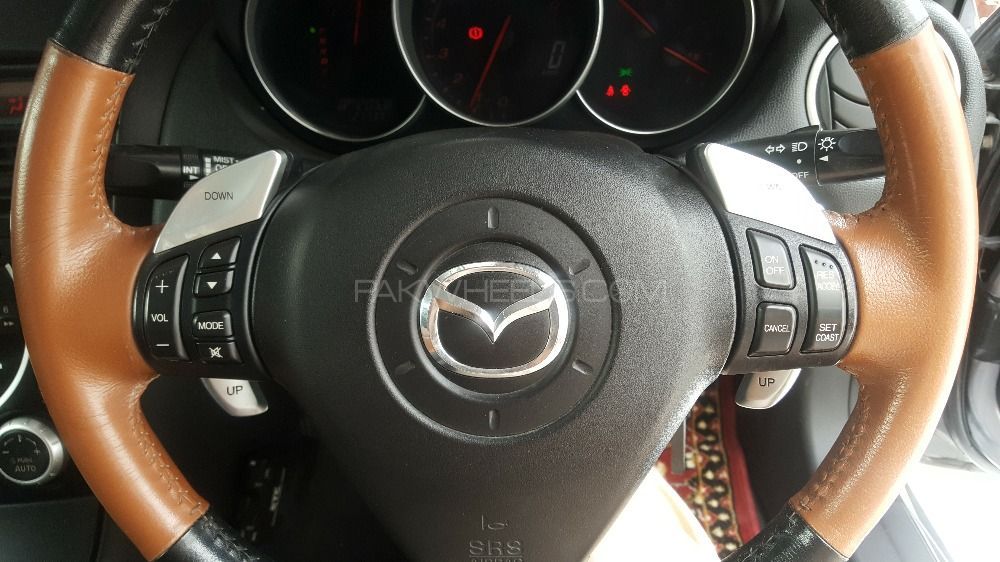 Mazda RX8 - 2004  Mazda RX8 - 2004  Image-5