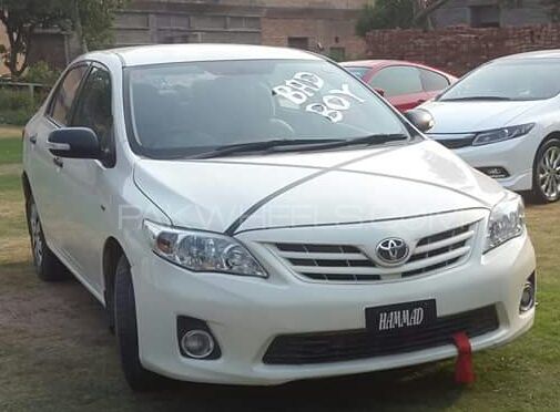 Toyota Corolla - 2012  Toyota Corolla - 2012  Image-2