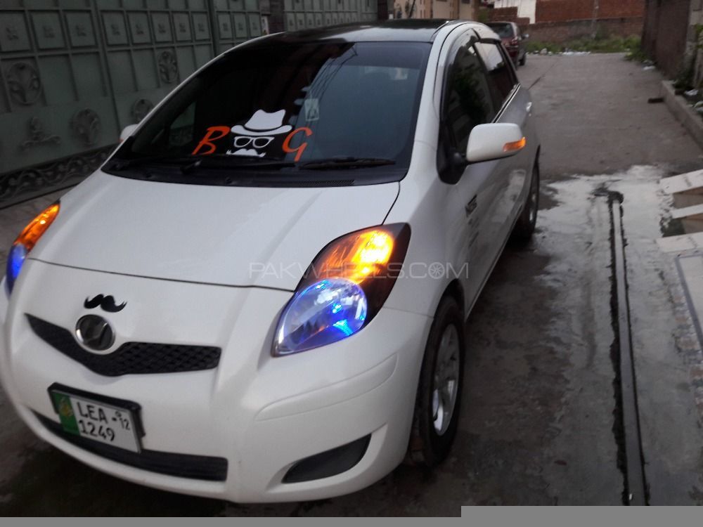 Toyota Vitz - 2008  Toyota Vitz - 2008  Image-2