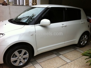 Suzuki Swift - 2011