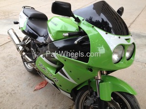 Kawasaki BALIUS ZR250 - 1996