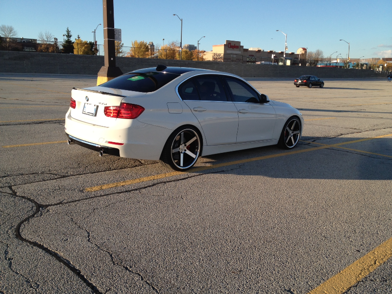 بی ایم ڈبلیو 3 سیریز - 2012 King Khan (just like my license plate) بی ایم ڈبلیو 3 سیریز - 2012 King Khan (just like my license plate) Image-2