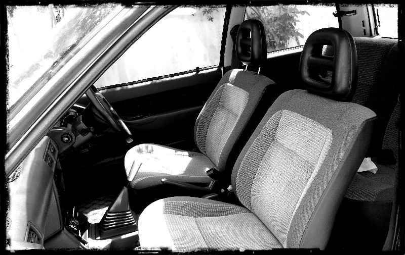 ڈائیہاتسو چارڈ - 1988 Bolt ڈائیہاتسو چارڈ - 1988 Bolt Image-4