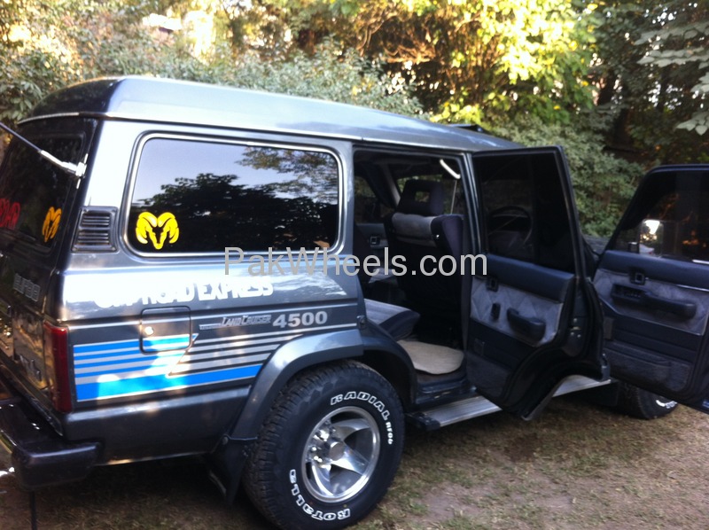 Toyota Land Cruiser - 1988 cruiser Toyota Land Cruiser - 1988 cruiser Image-4