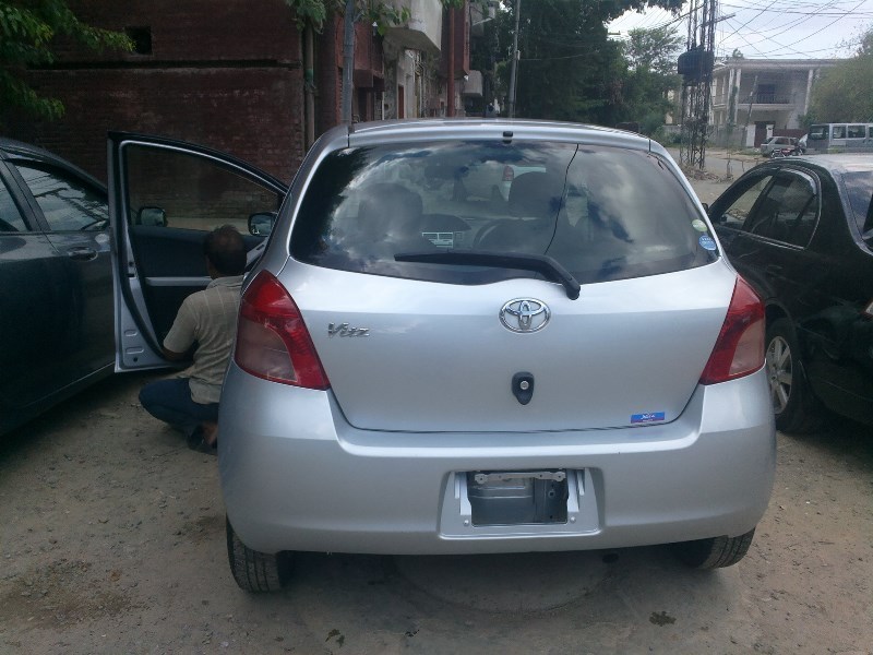 Toyota Vitz - 2007 1 Toyota Vitz - 2007 1 Image-4