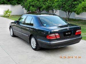 مرسڈیز بینز ای کلاس - 2001