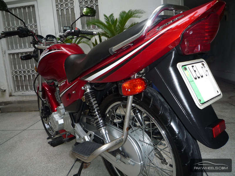ravi piaggio storm 125
