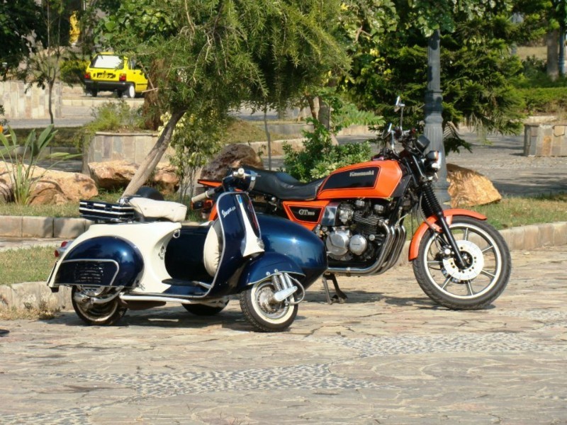ڈائیہاتسو بون - 1963 Vespa with Side Car ڈائیہاتسو بون - 1963 Vespa with Side Car Image-3