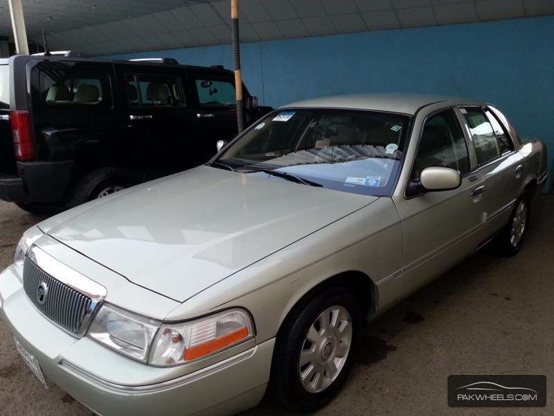 Ford Other - 2005 Grand Marquis Image-1
