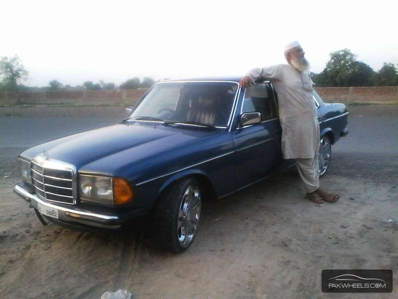 Mercedes Benz D Series - 1978 w123 Mercedes Benz D Series - 1978 w123 Image-4