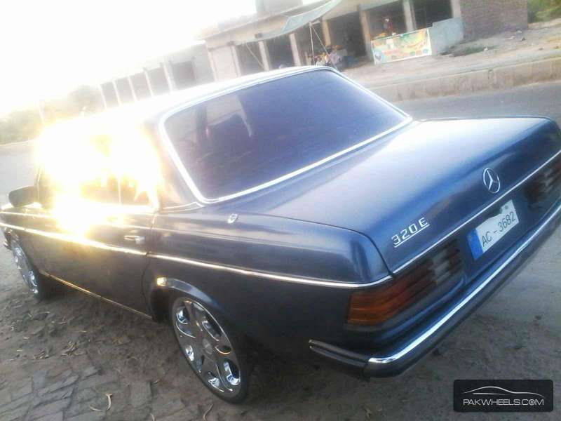 Mercedes Benz D Series - 1978 w123 Mercedes Benz D Series - 1978 w123 Image-6