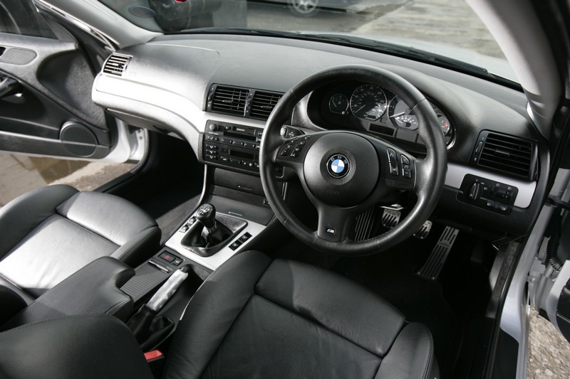 BMW 3 Series 4th (E46) Generation Interior Dashboard