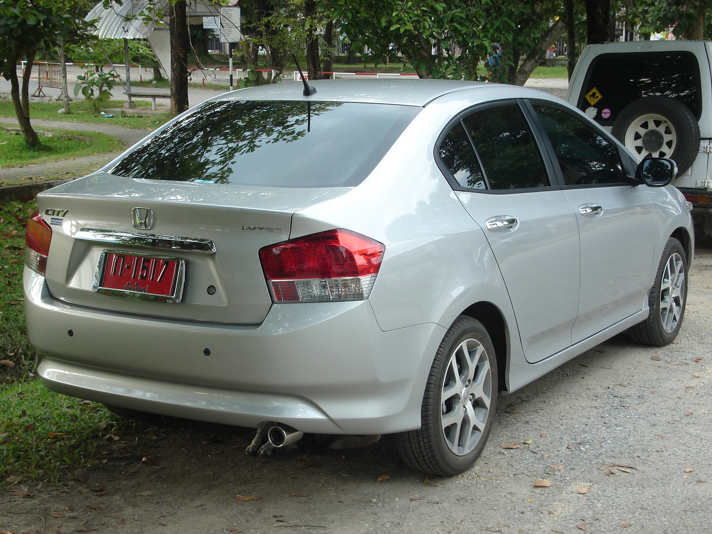 ہونڈا سِٹی پانچویں جنریشن Exterior Rear End