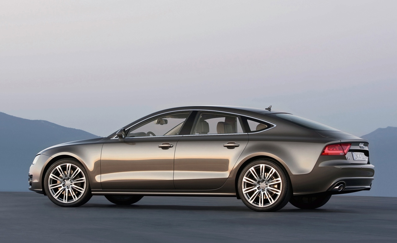 Audi A7 1st (4G8) Generation Exterior Side View