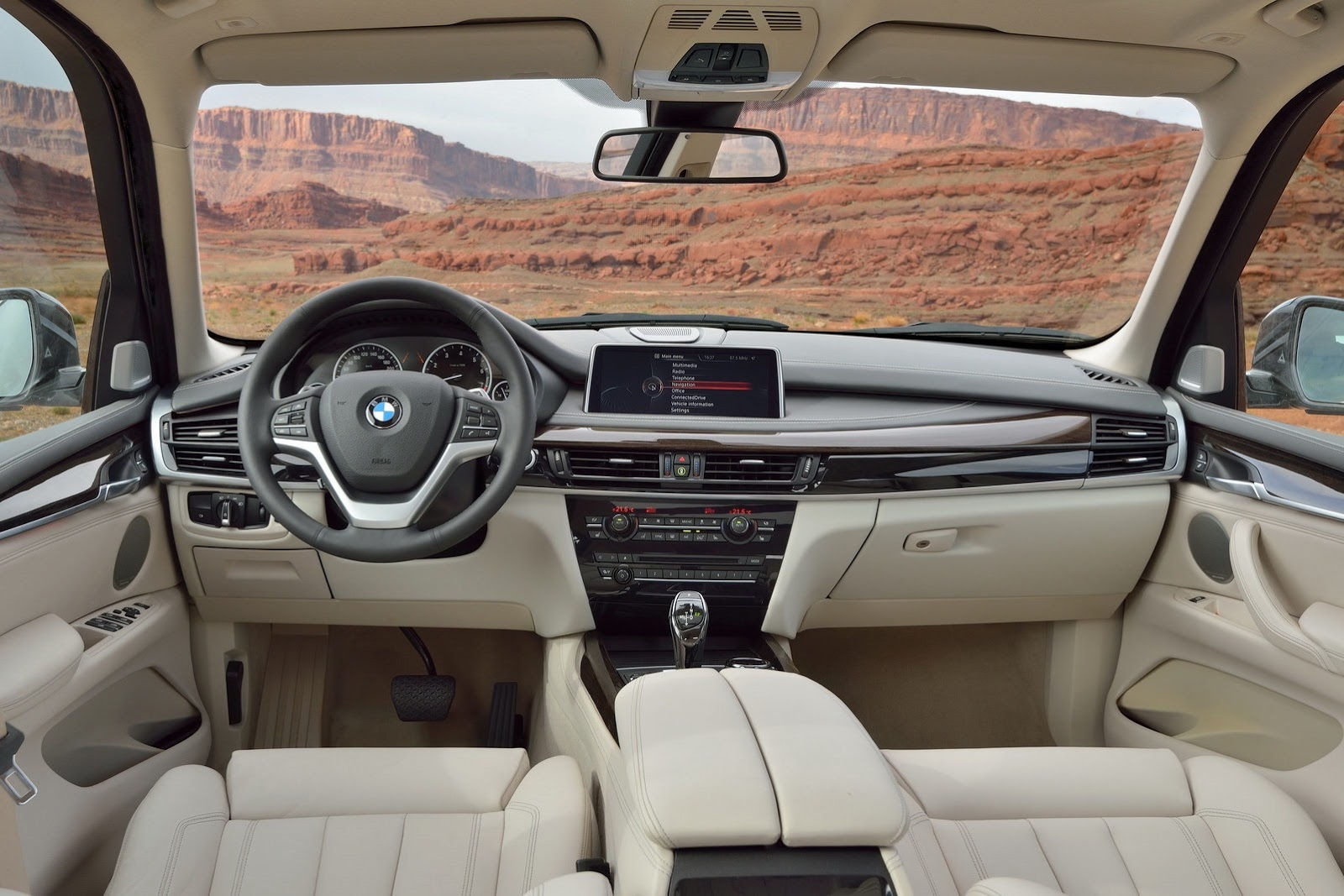 BMW / بی ایم ڈبلیو X5 سیریز 3rd (F15) Generation Interior Dashboard
