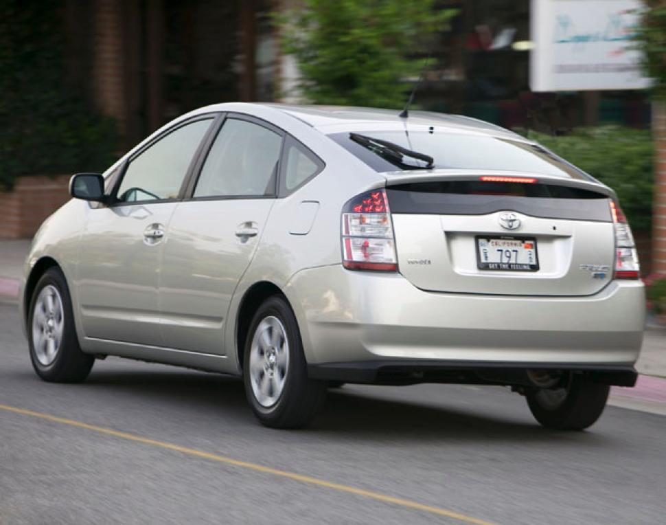 Toyota Prius 2nd Generation Exterior Rear End