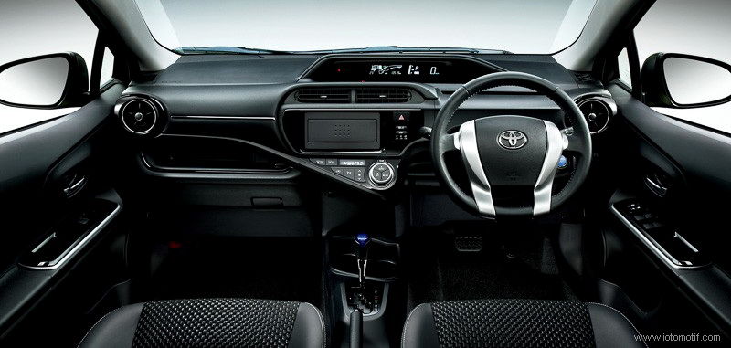 Toyota Aqua 1st Generation Interior Dashboard