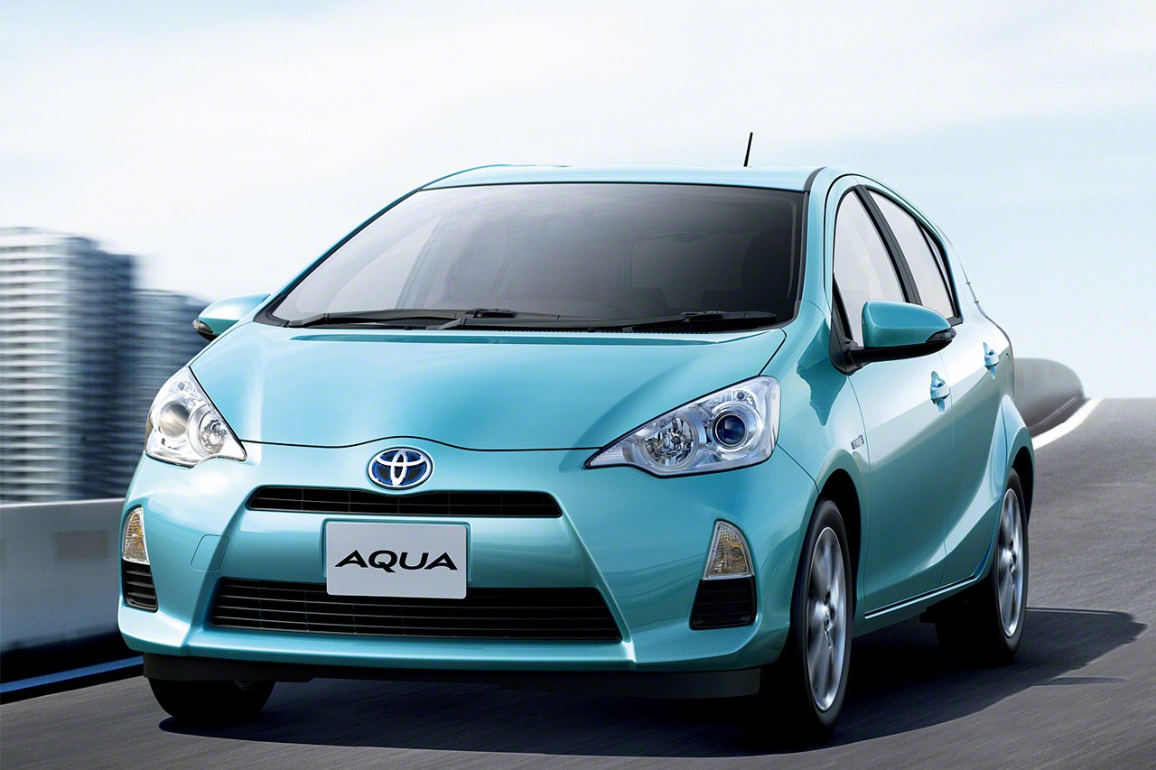 Toyota Aqua 1st Generation Exterior Front End