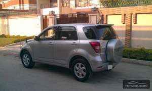 Toyota Rush Exterior Rear Side View Toyota Rush Exterior Rear Side View