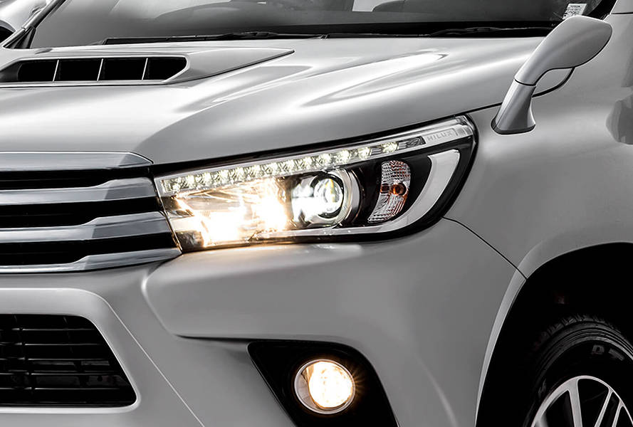 Toyota Hilux 8th Generation (PKDM) Exterior LED Headlamps 