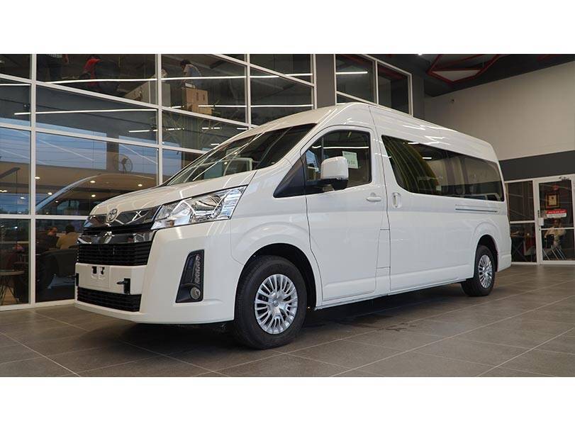 Toyota Hiace Exterior Fronr-Side