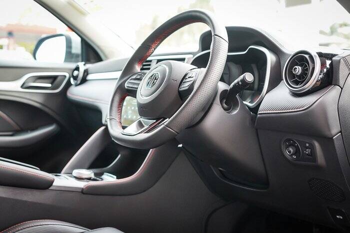 MG ZS EV Interior Steering 