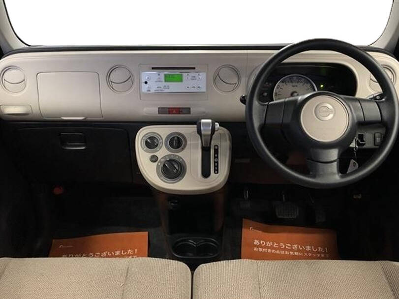 Daihatsu Mira Cocoa Interior 