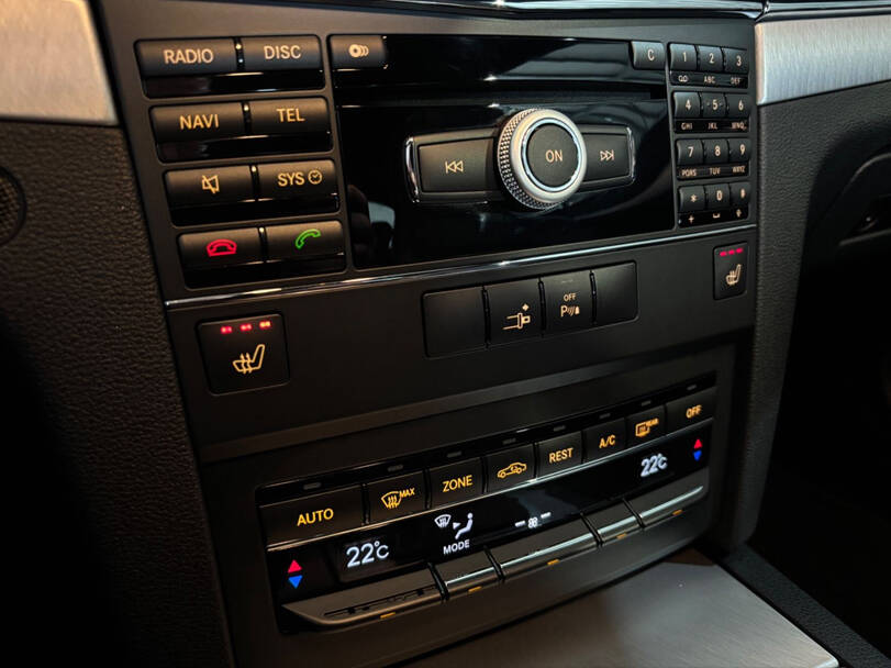 Mercedes Benz E Class Cabriolet Interior 