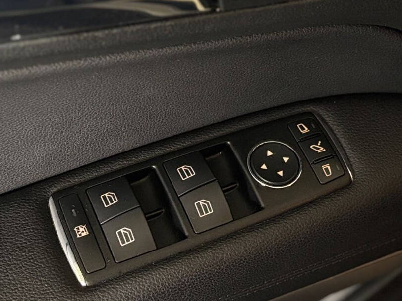 Mercedes Benz E Class Cabriolet Interior 