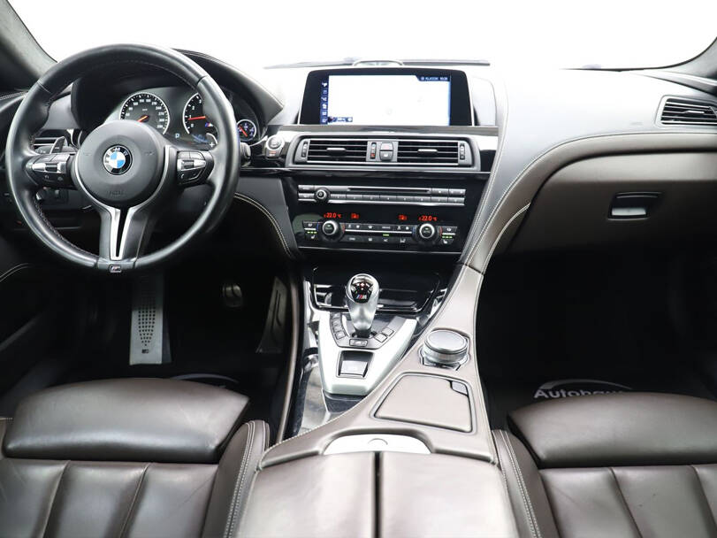 BMW M6 Interior 