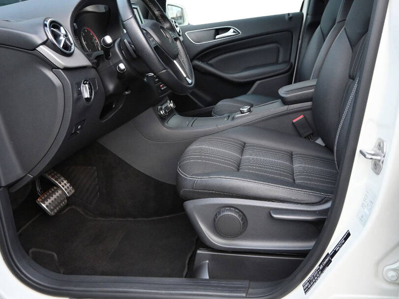 Mercedes Benz B Class Interior 