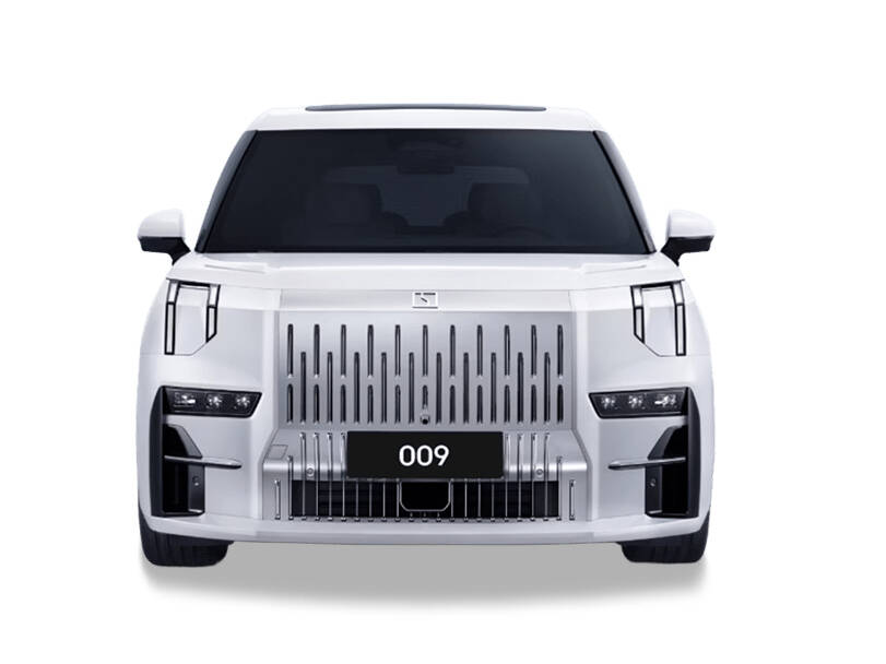 Zeekr 009 2025 Exterior Front View